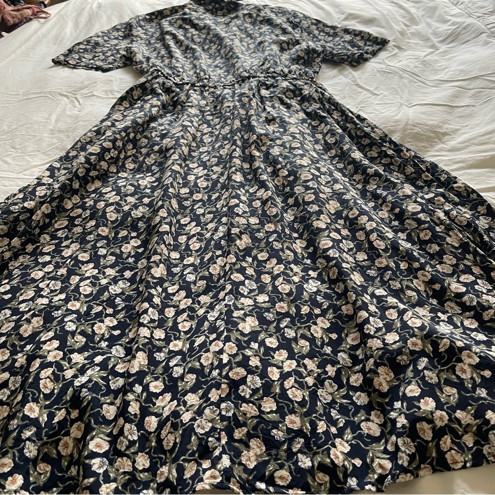 Chaus Floral Tie Waist Midi Dress - Picture 14 of 17